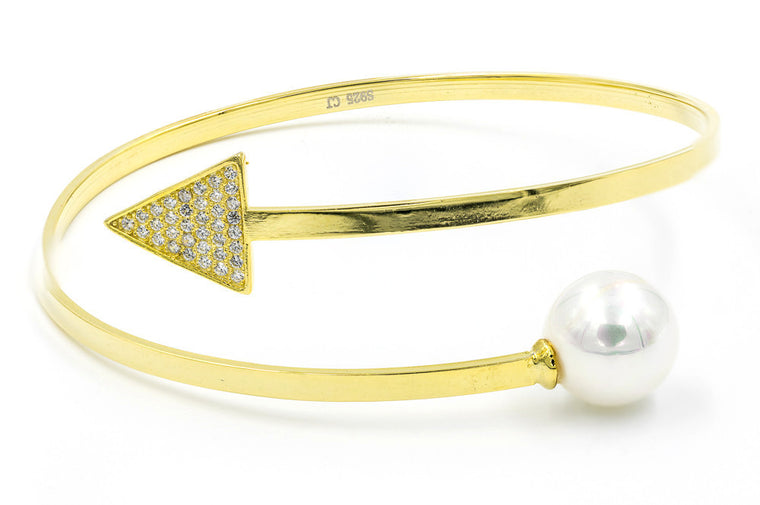ZDB127-G  STERLING SILVER 925 GOLD PLATED FINISH ARROW AND PEARL BANGLE