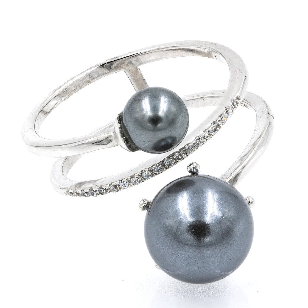 ZDR2080  925 STERLING SILVER PEARL DESIGN WITH CUBIC ZIRCONIA RING